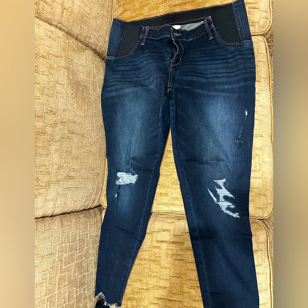 Two pair like new maternity jeggings!